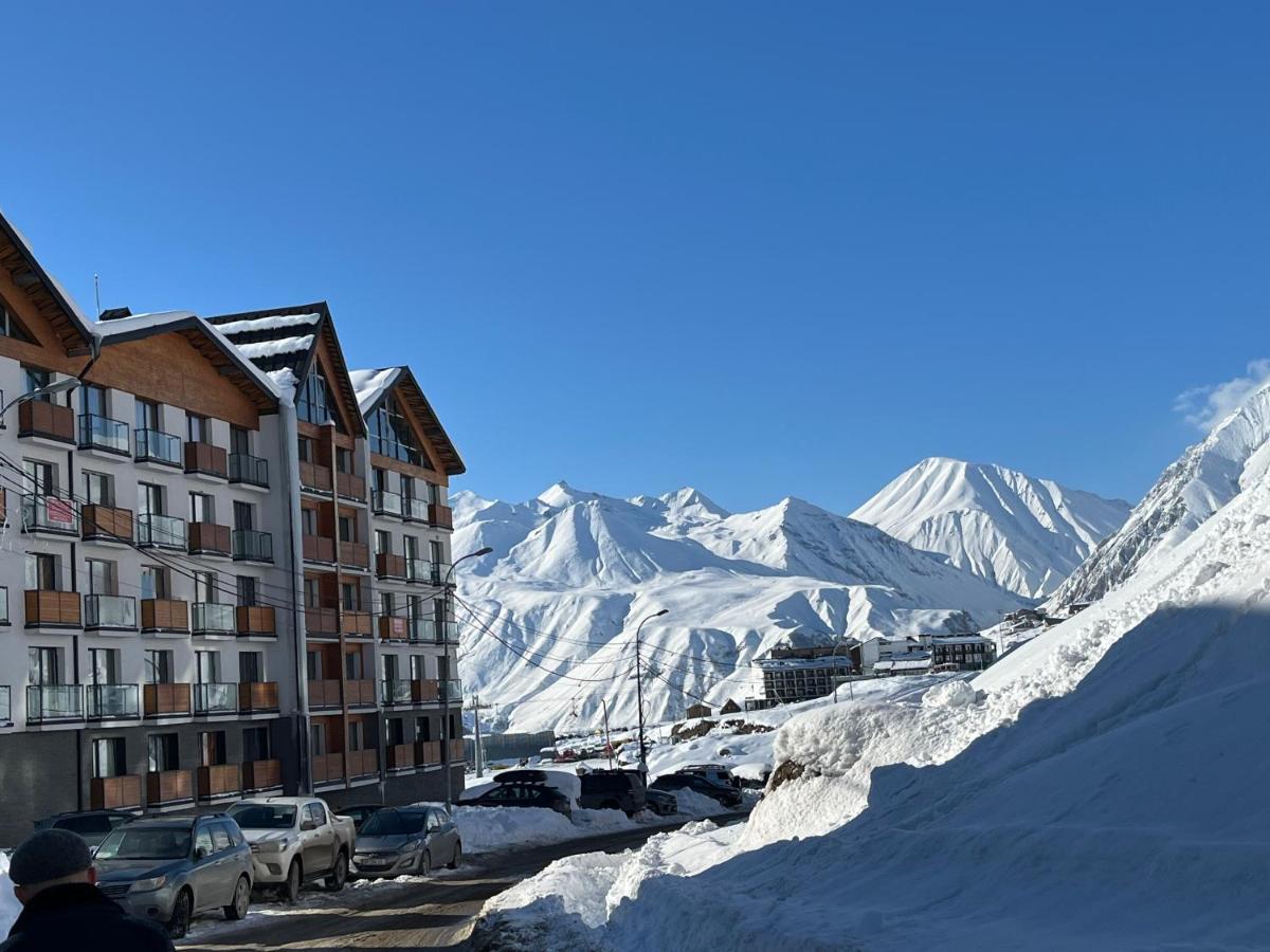 Ferienwohnung Stuning Views On Mountains, Gudauri Exterior foto